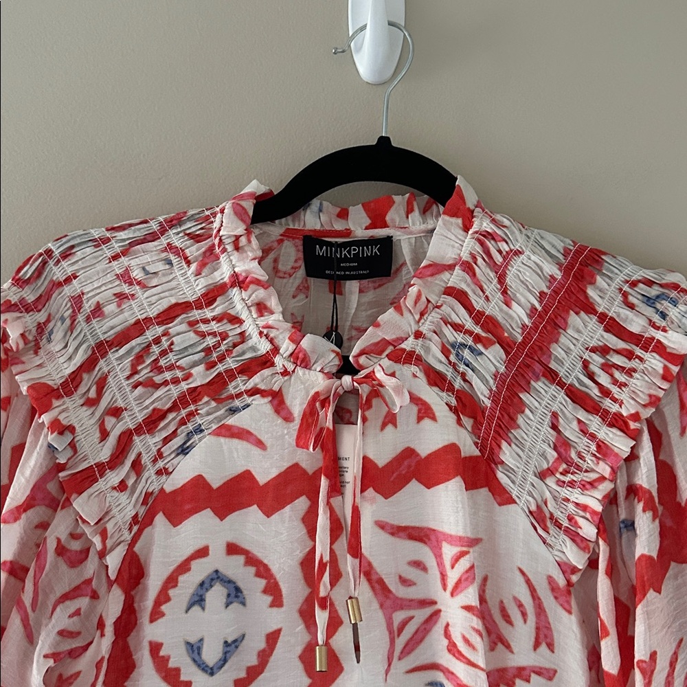 MINKPINK NWT Lolani Smocked Long Sleeve Blouse Size Medium - Picture 7 of 14